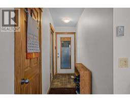 4pc Bathroom - 203, 404 Marten Street, Banff, AB T1L1C6 Photo 6