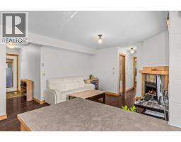 203, 404 Marten Street, Banff, AB T1L1C6 Photo 9