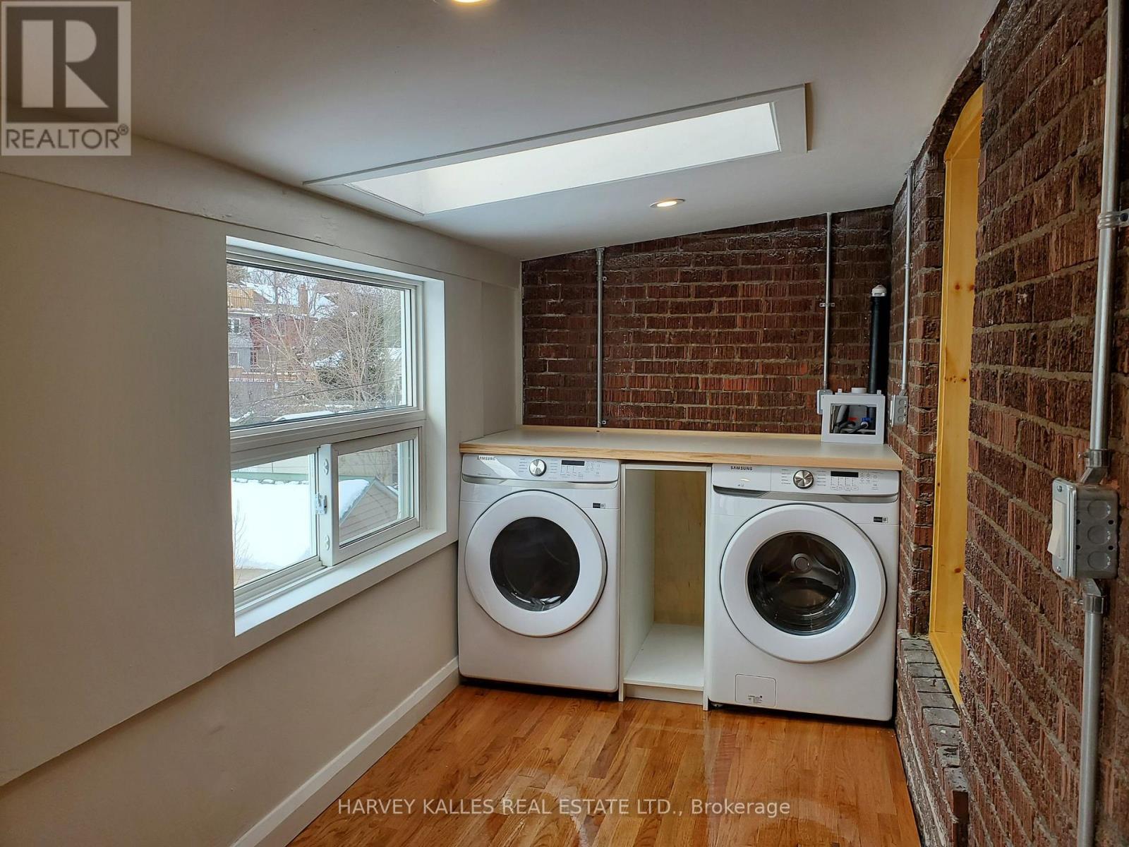 UPPER - 28 WINONA DRIVE, Toronto (Wychwood) — photo 8