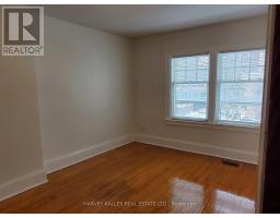 Upper - 28 Winona Drive, Toronto, ON M6G3S6 Photo 11