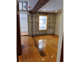 Upper - 28 Winona Drive, Toronto, ON M6G3S6 Photo 6