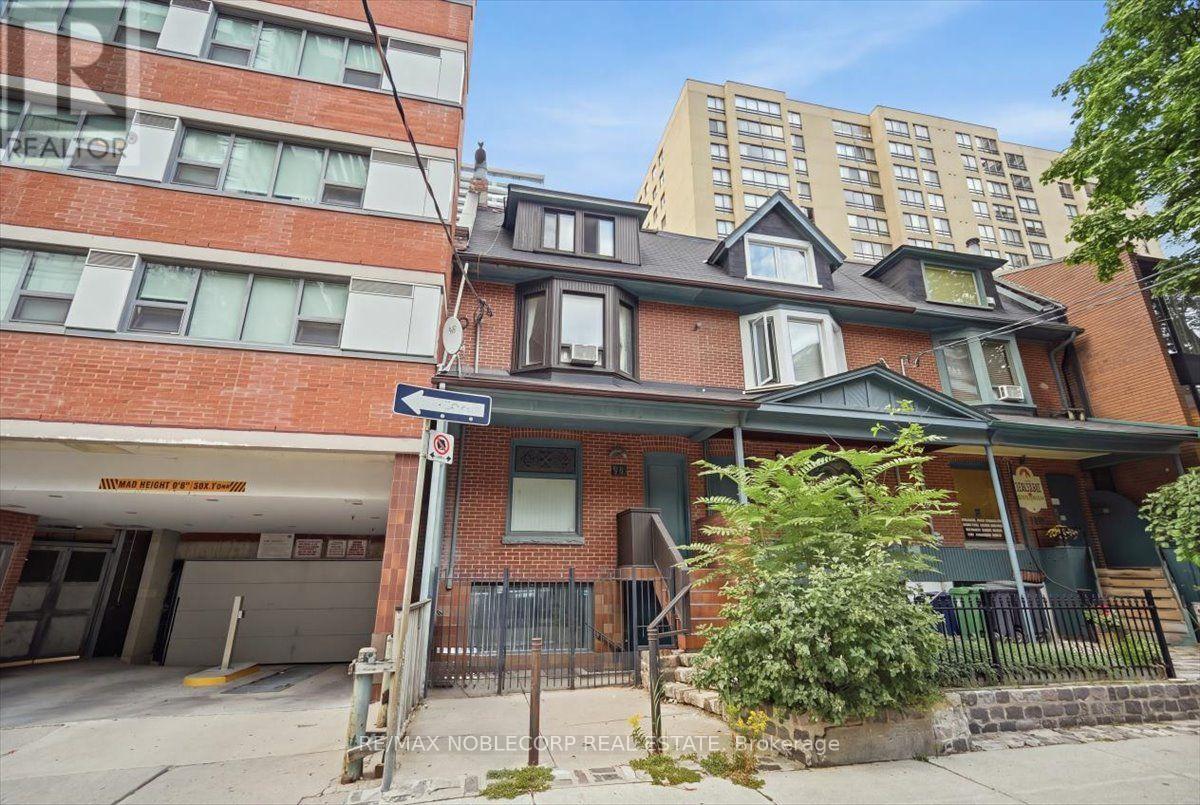 SUITE 1 - 96 GRANBY STREET, Toronto (Church-Yonge Corridor) — photo 2