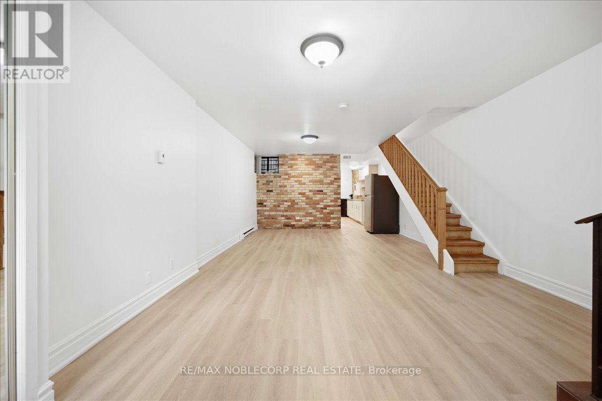 SUITE 1 - 96 GRANBY STREET, Toronto (Church-Yonge Corridor) — photo 9
