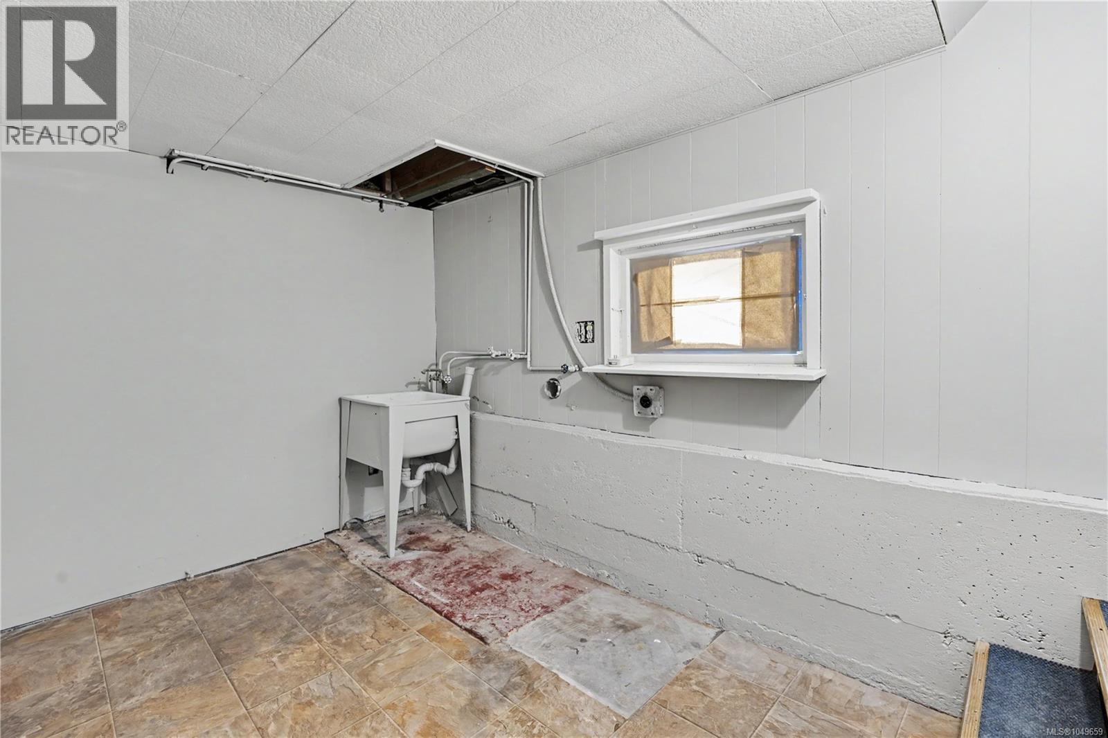 244 Regina Ave - 24