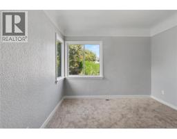 244 Regina Ave, Saanich, BC V8Z1J5 Photo 21