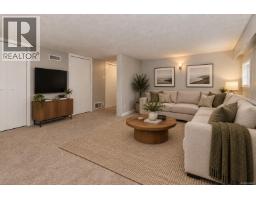 244 Regina Ave, Saanich, BC V8Z1J5 Photo 28
