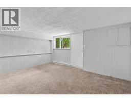 244 Regina Ave, Saanich, BC V8Z1J5 Photo 31