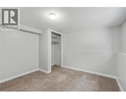 244 Regina Ave, Saanich, BC V8Z1J5 Photo 33