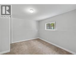 244 Regina Ave, Saanich, BC V8Z1J5 Photo 34