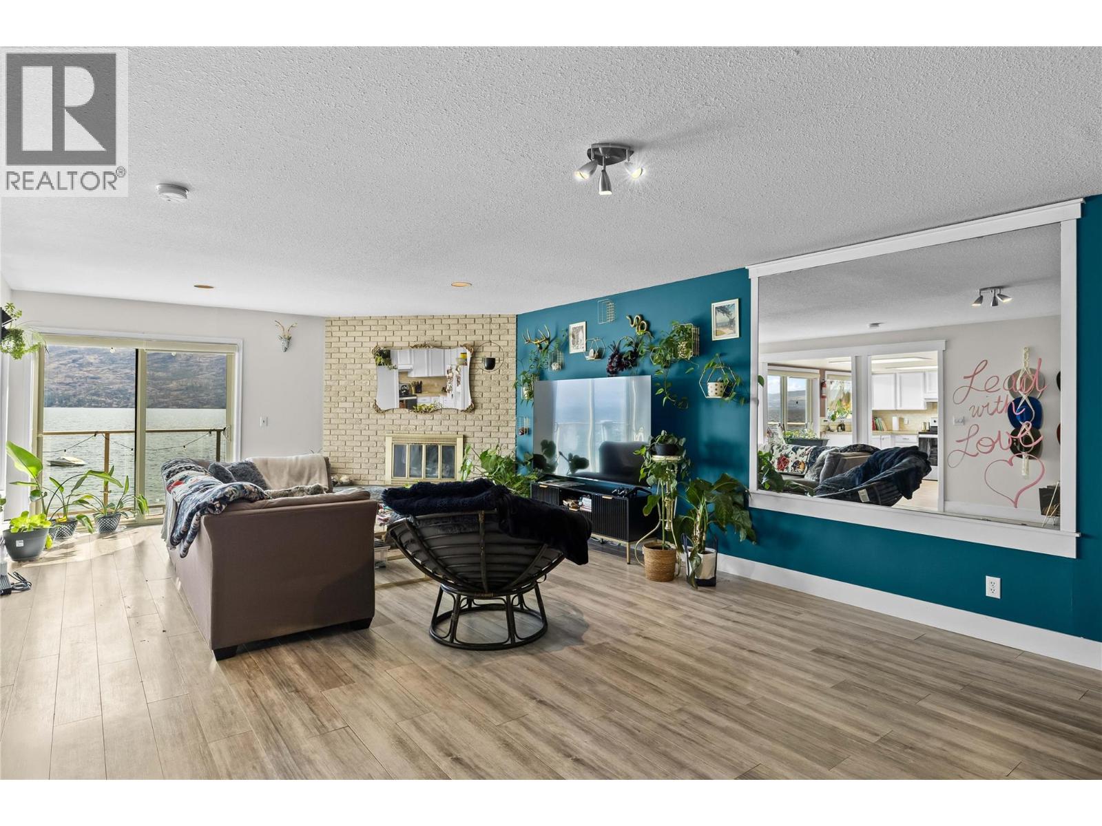 5275 Buchanan Road Unit# 205, Peachland