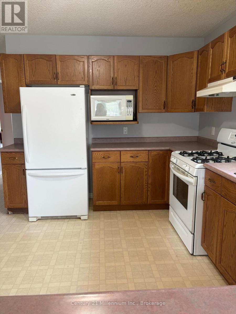 22 INDIANA AVENUE E, Wasaga Beach — photo 5