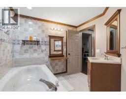 343 Sheep River Place, Okotoks, AB T1S1N7 Photo 25