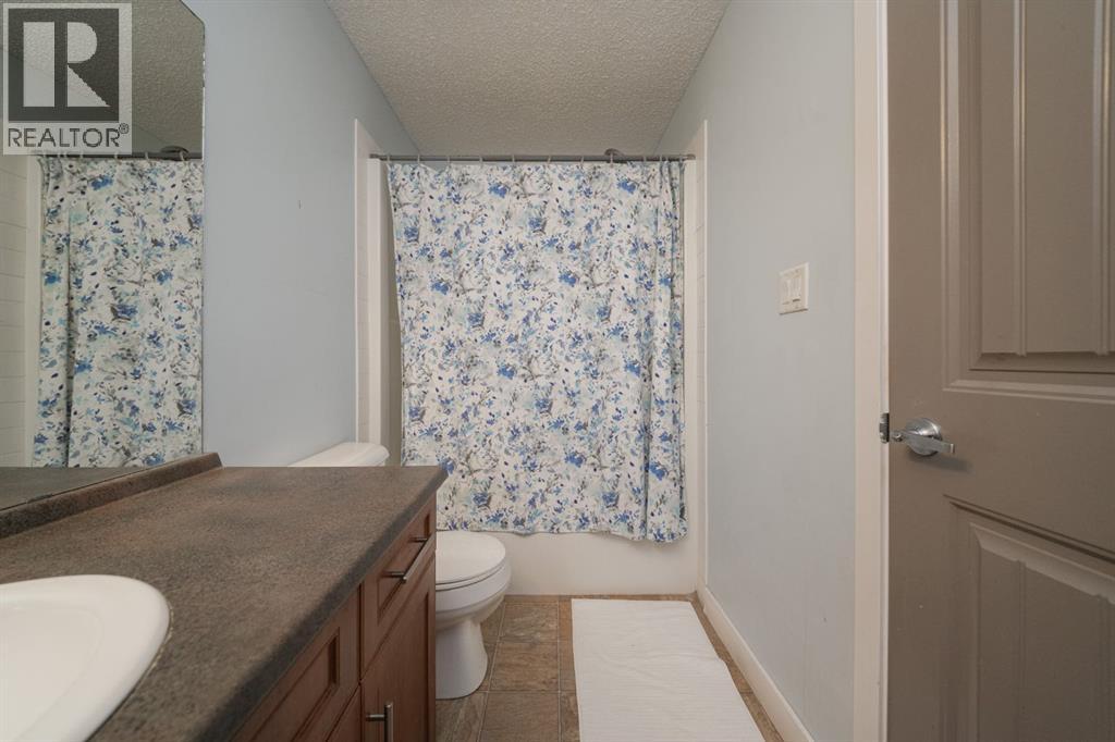 204 Sparrow Hawk Drive, Fort McMurray