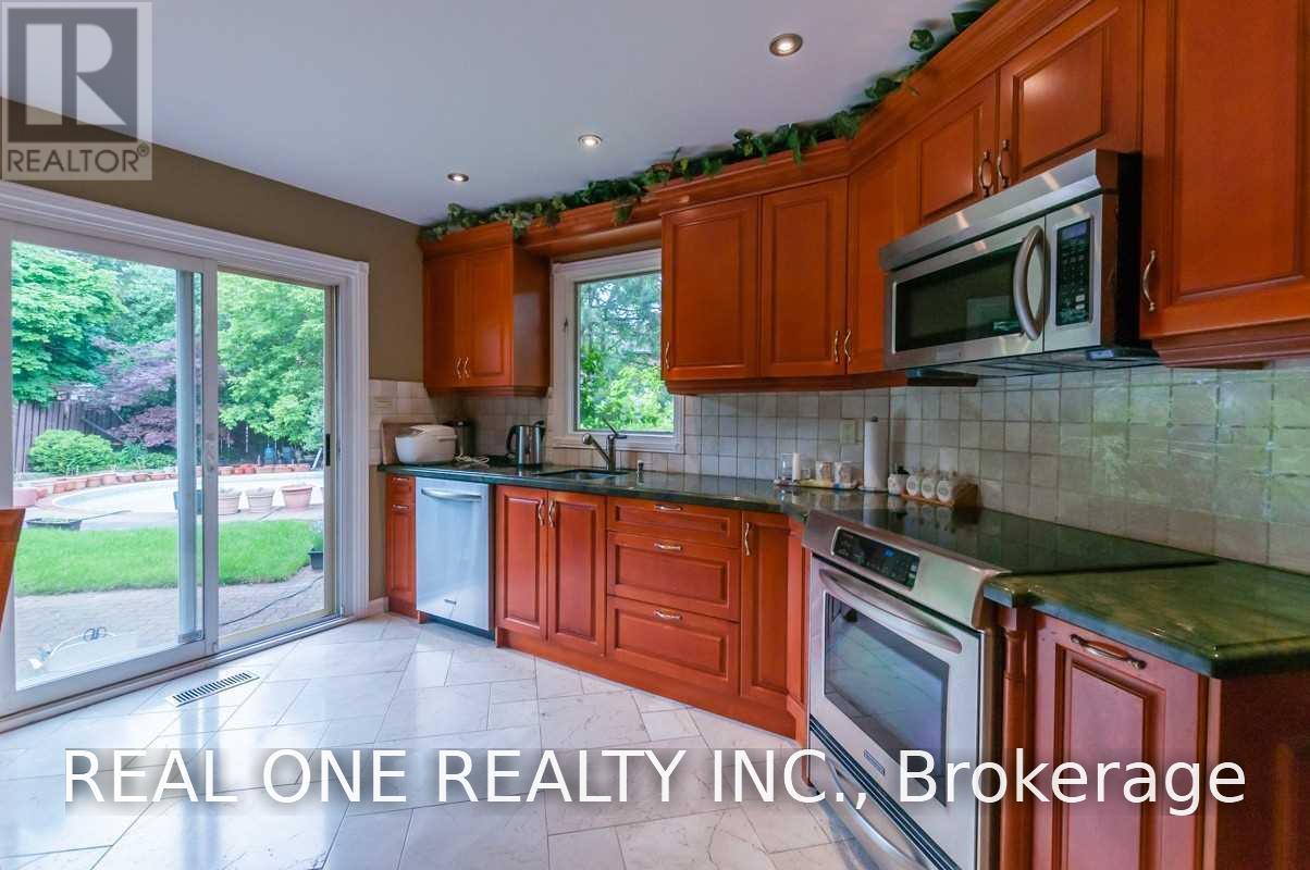 125 BRIARWOOD ROAD, Markham (Unionville) — photo 12