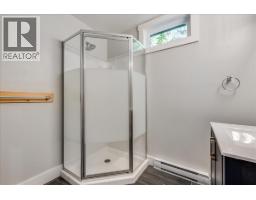 7641 3a Highway, Balfour, BC V1L6N1 Photo 33