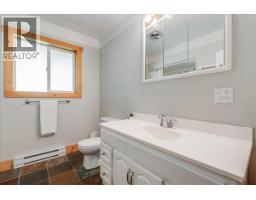 7641 3a Highway, Balfour, BC V1L6N1 Photo 20
