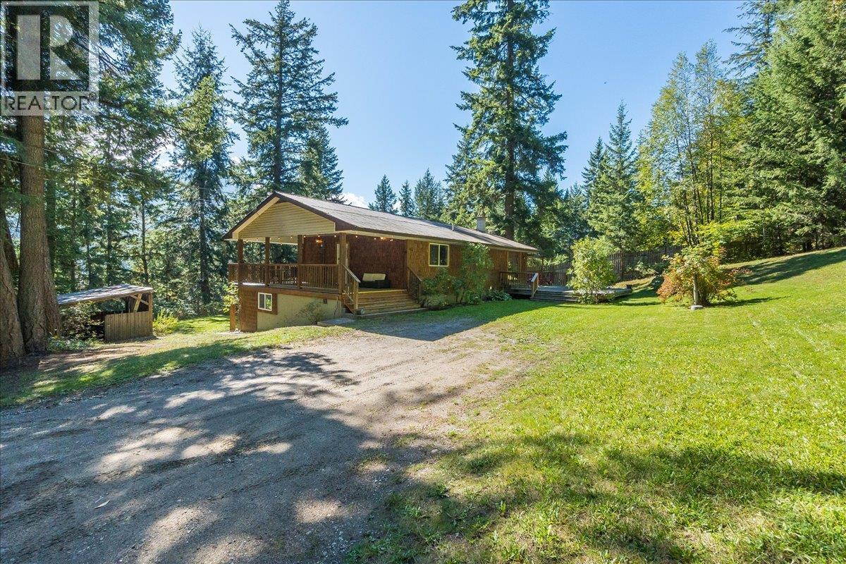 7641 3A Highway, Balfour