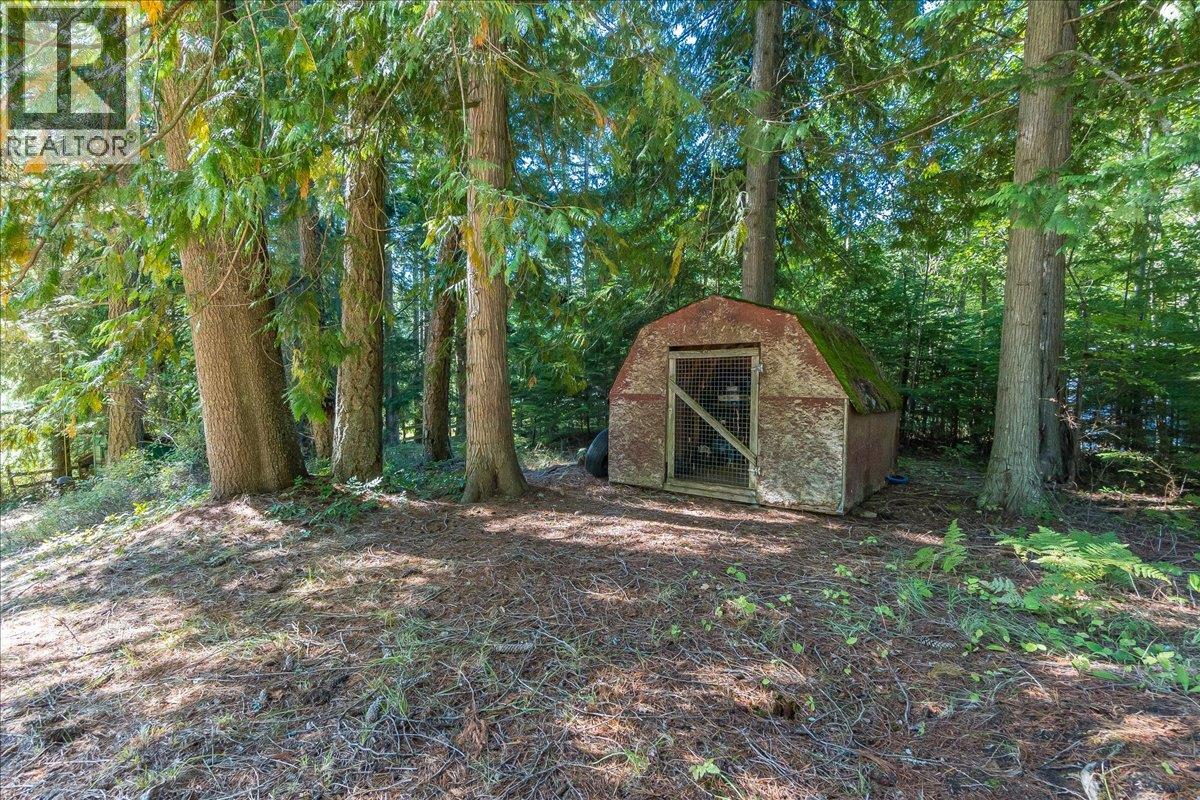 7641 3A Highway, Balfour