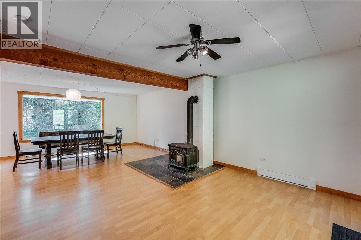 7641 3A Highway, Balfour