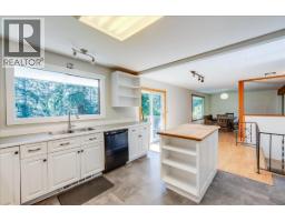 Primary Bedroom - 7641 3a Highway, Balfour, BC V1L6N1 Photo 9