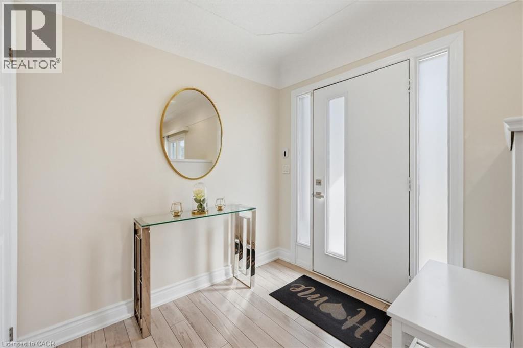 205 DUMBARTON Avenue - 5