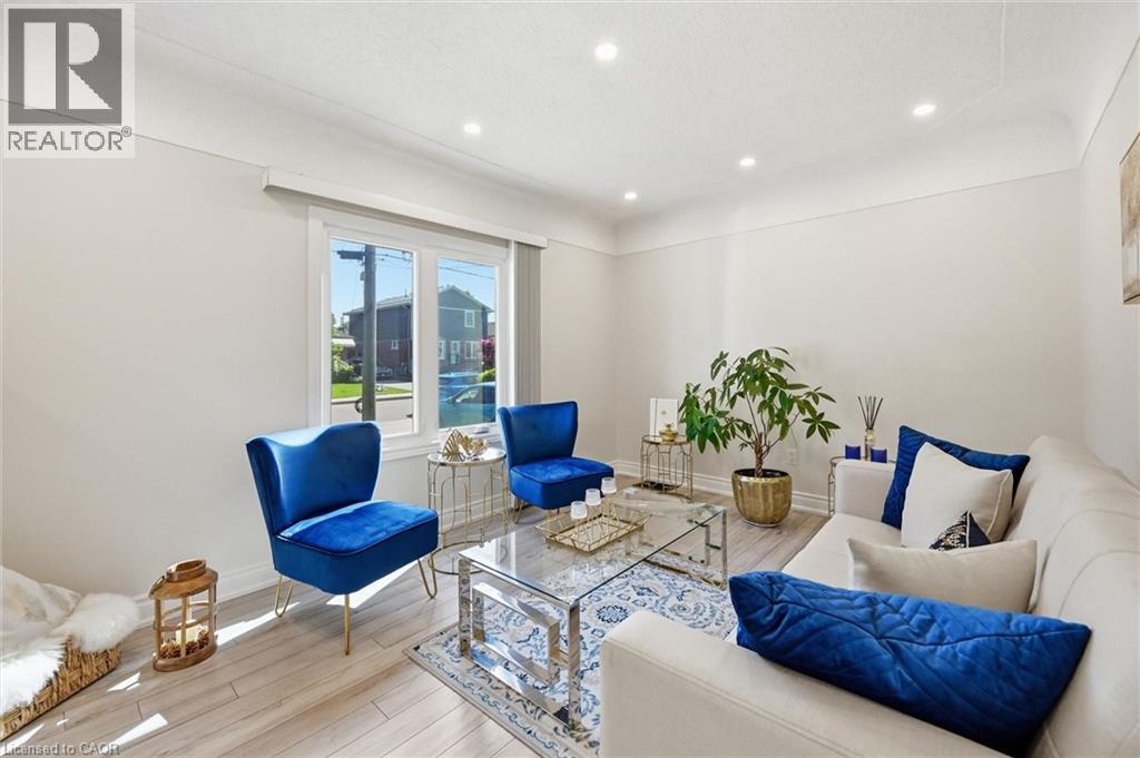 205 DUMBARTON Avenue - 7
