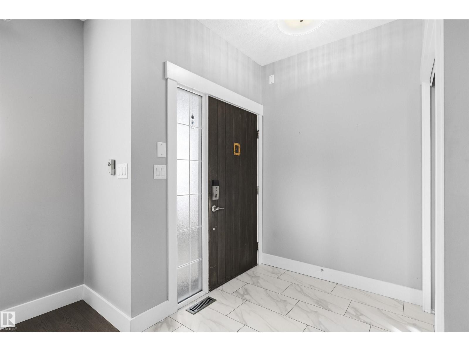 9945 78 ST NW - 3