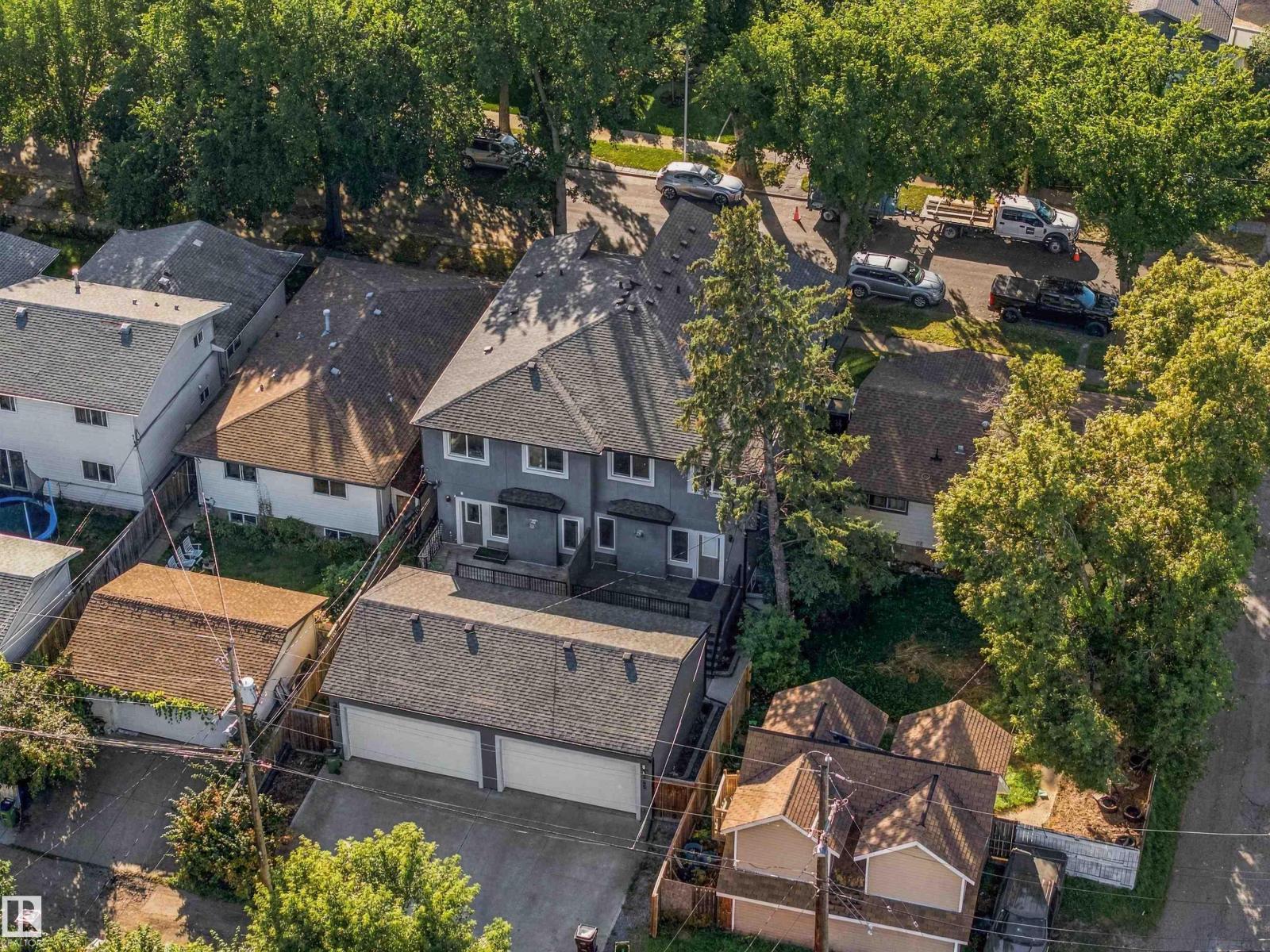 9945 78 ST NW - 44