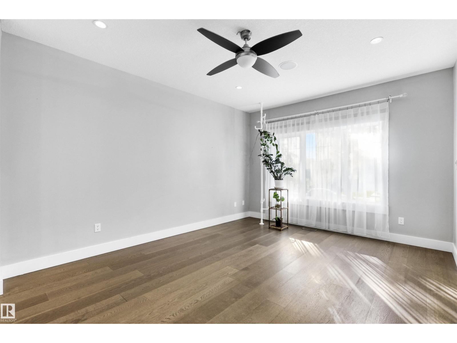 9945 78 St NW photo 5 — MLS® E4509445