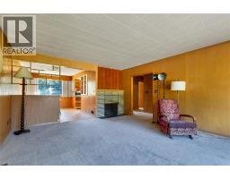 Living room - 12310 Kalavista Drive, Coldstream, BC V1B1K5 Photo 11