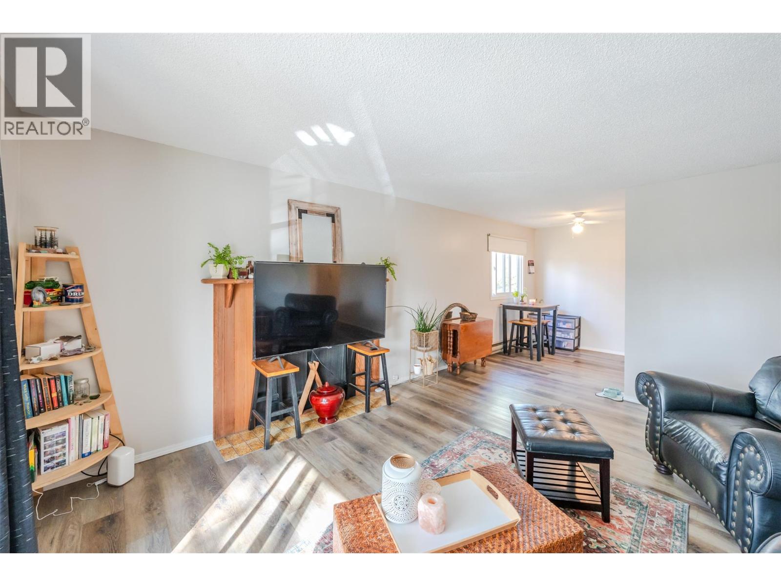 #303 110 Skaha Place - 7