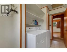 12310 Kalavista Drive, Coldstream, BC V1B1K5 Photo 29