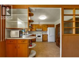 12310 Kalavista Drive, Coldstream, BC V1B1K5 Photo 17