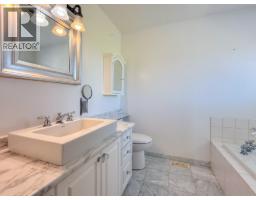 4016 Pebble Beach Drive, Osoyoos, BC V0H1V4 Photo 36