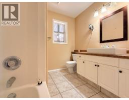 4016 Pebble Beach Drive, Osoyoos, BC V0H1V4 Photo 17