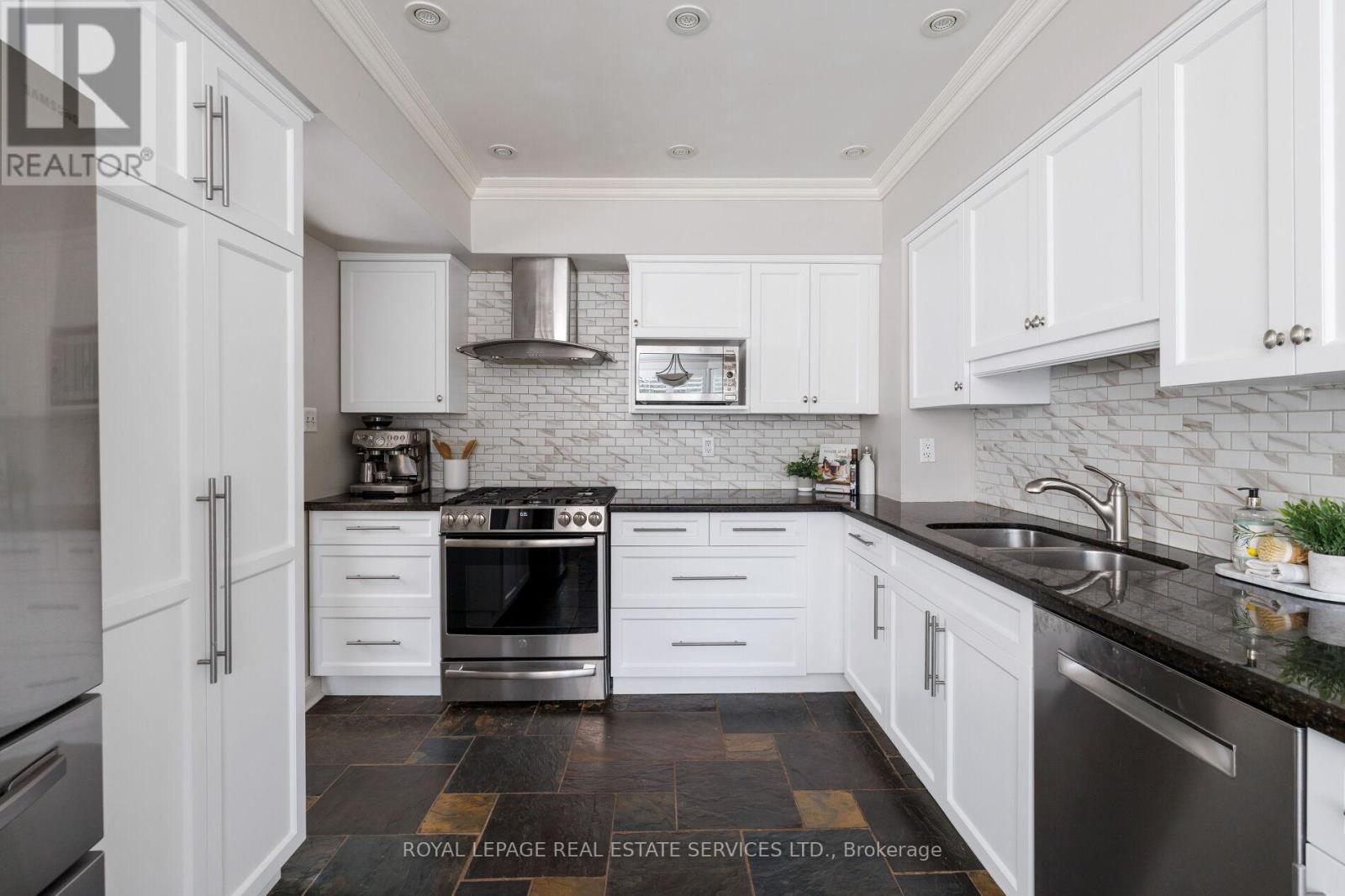 68 TRADEWIND DRIVE, Oakville (BR Bronte) — photo 8