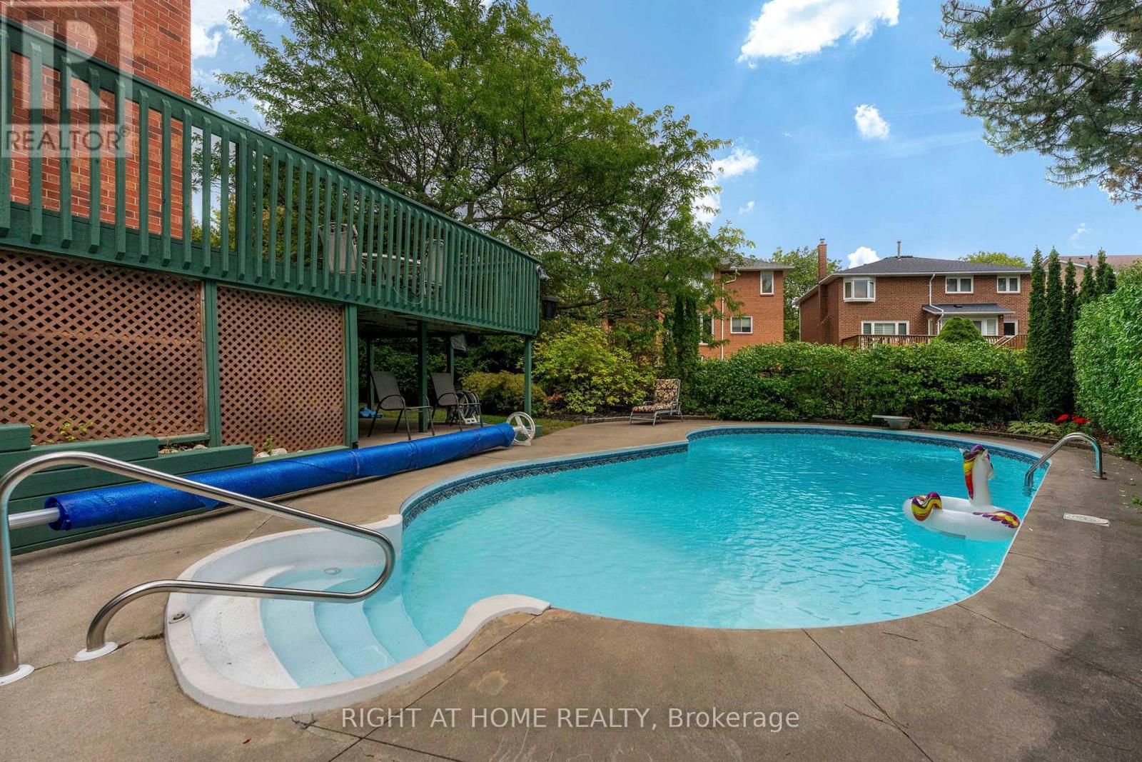 20 MOWAT COURT - Image 46