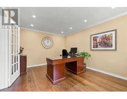 Bedroom 2 - 20 Mowat Court, Brampton, ON L6Z3E6 Photo 10
