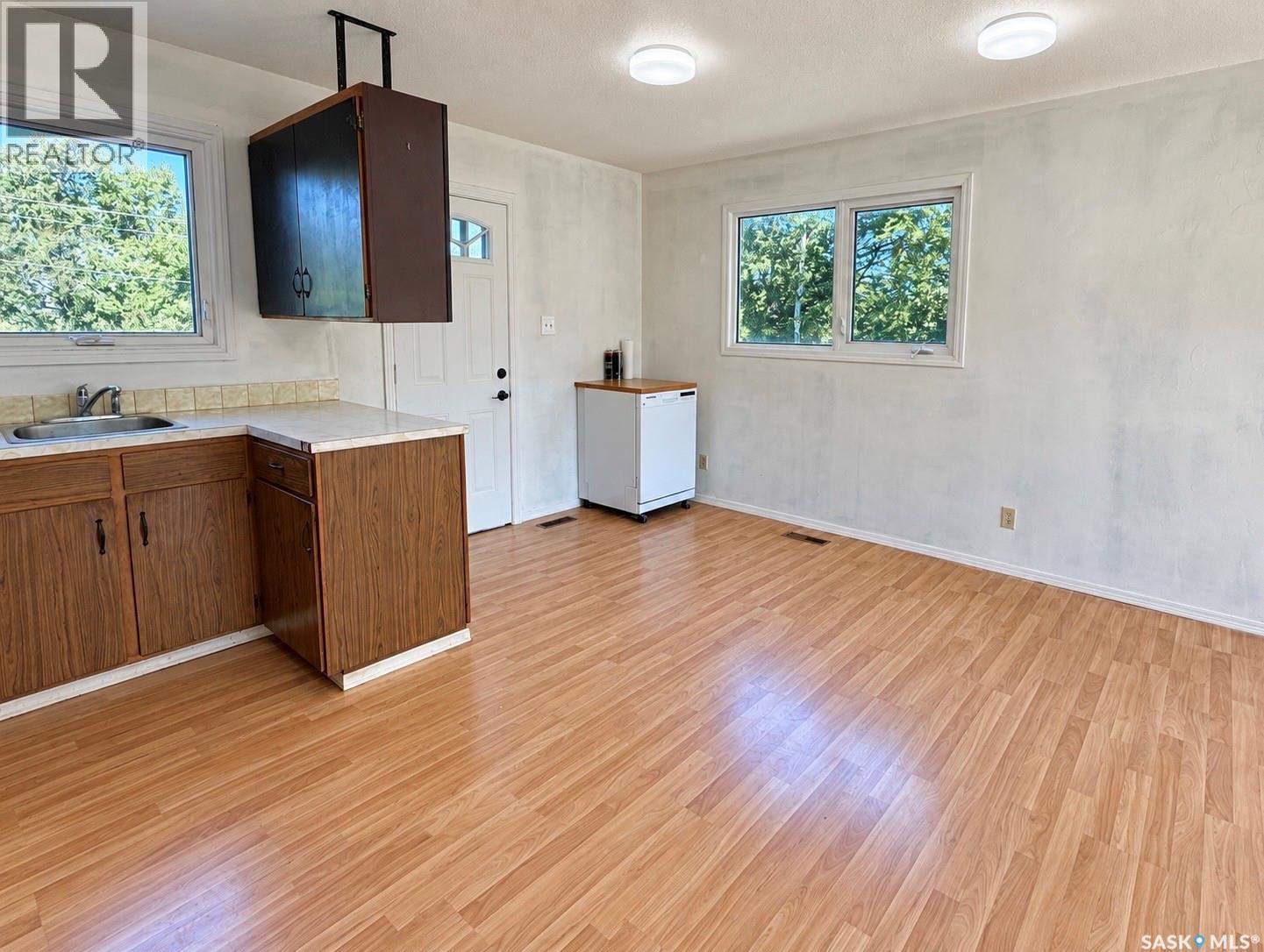1721 H AVENUE N - 7