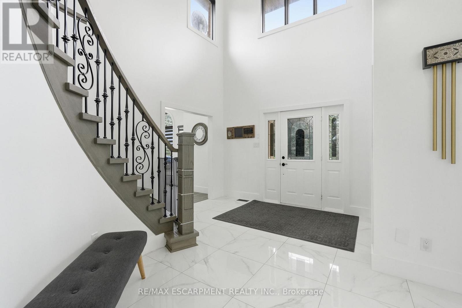 2 CURRIE DRIVE, Puslinch (Morriston) — photo 4