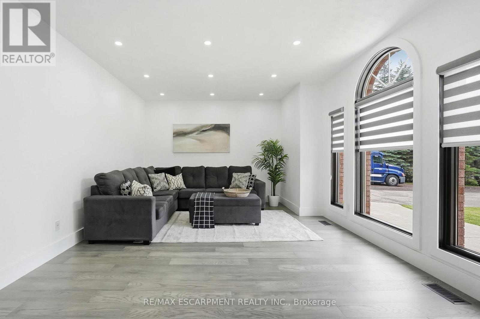 2 CURRIE DRIVE, Puslinch (Morriston) — photo 6