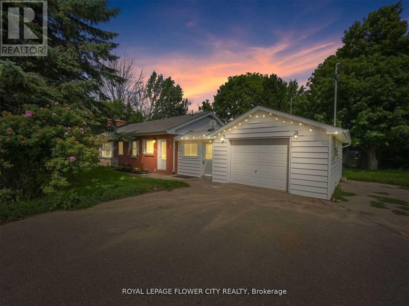 5263 TRAFALGAR ROAD, Erin