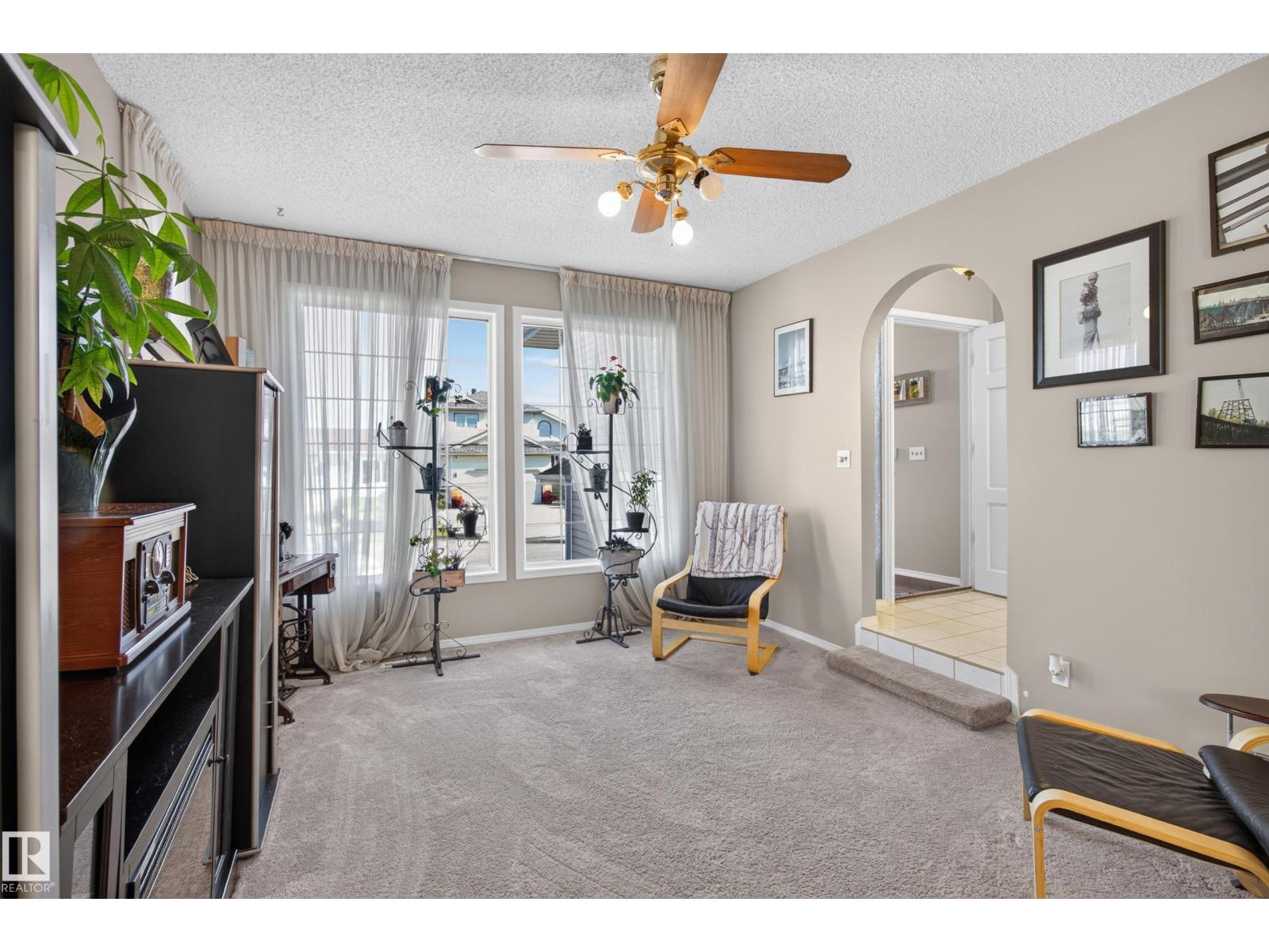 2812 35 ST NW - 9