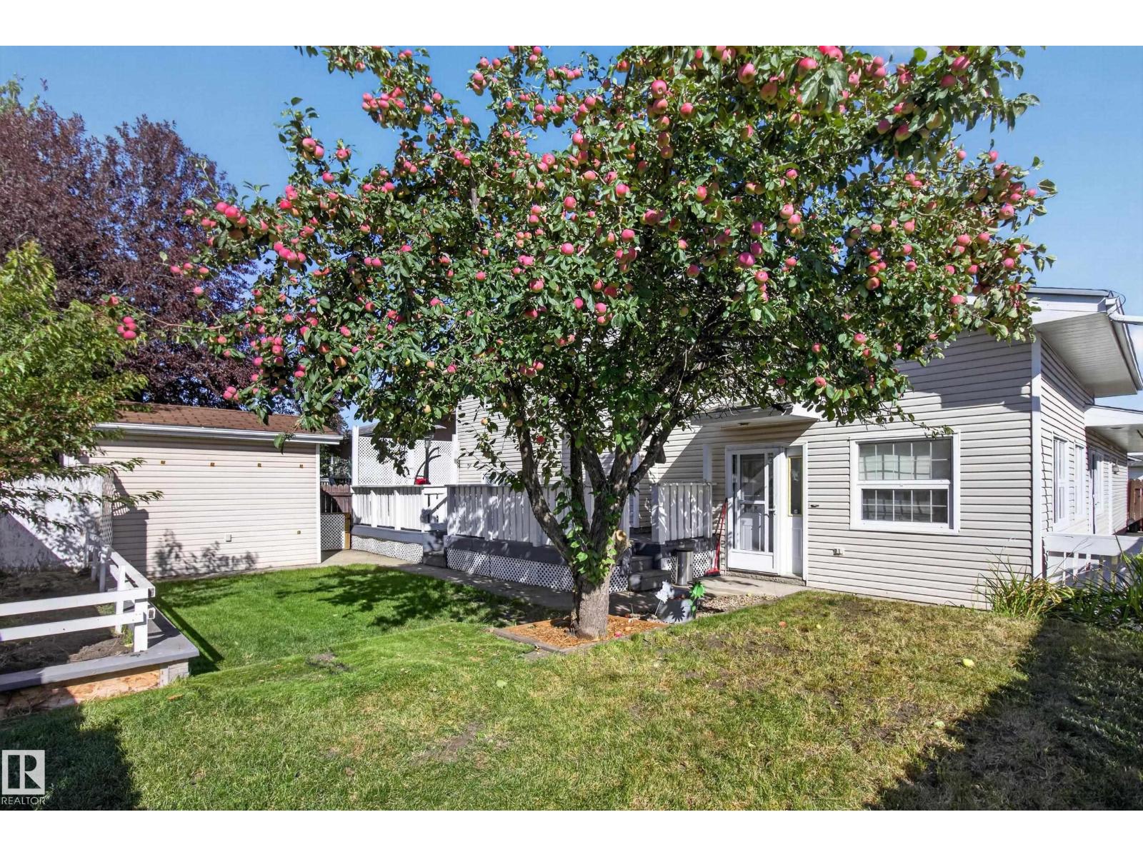 2812 35 ST NW - 50