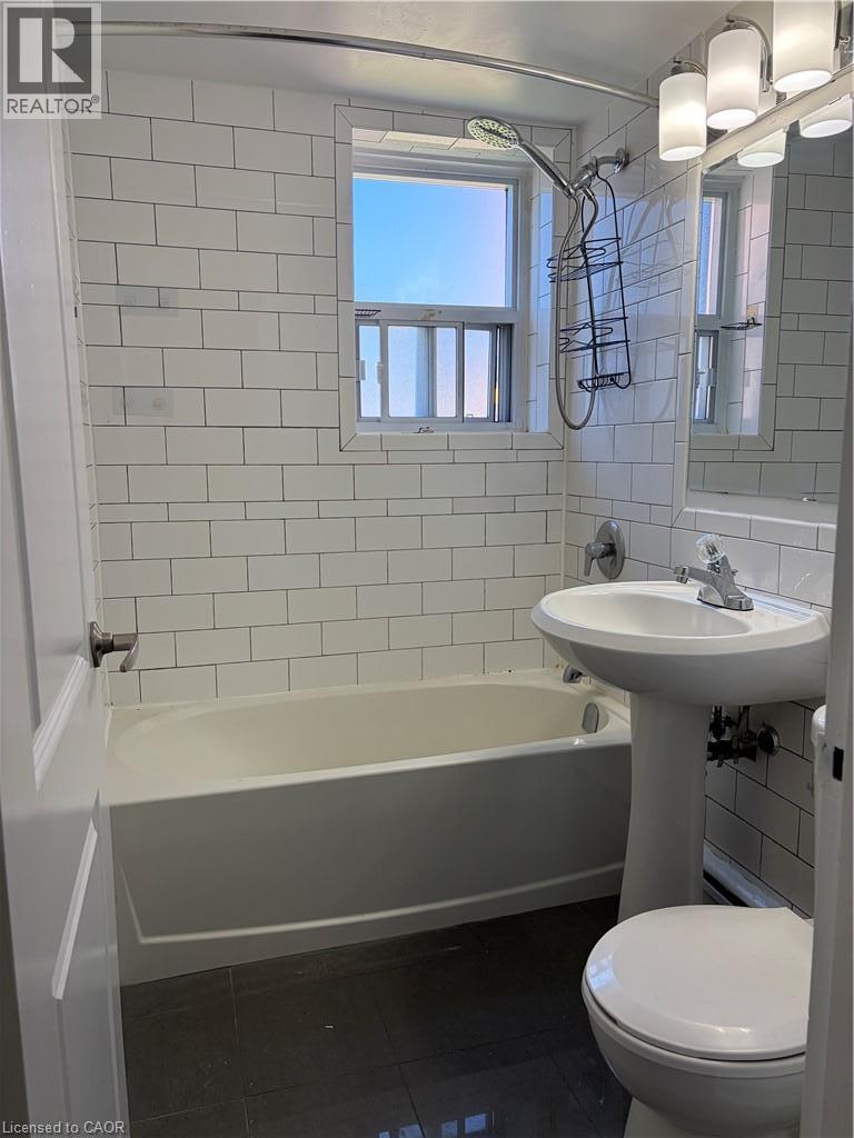 2 GRANT Boulevard Unit# 6, Dundas — photo 7