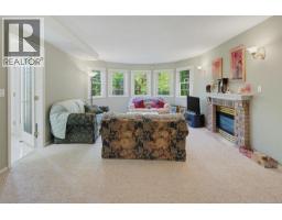 1847 El Sereno Dr, Saanich, BC V8N6K4 Photo 25