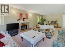 1847 El Sereno Dr, Saanich, BC V8N6K4 Photo 26