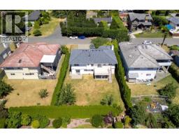 1847 El Sereno Dr, Saanich, BC V8N6K4 Photo 41
