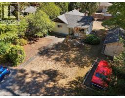5229 Jersey Rd, Saanich, BC V8Y2H2 Photo 20