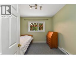 5229 Jersey Rd, Saanich, BC V8Y2H2 Photo 13